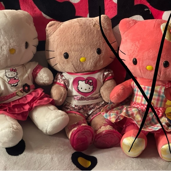 Hello Kitty Build a bear fully clothed and still new - Picture 12 of 13